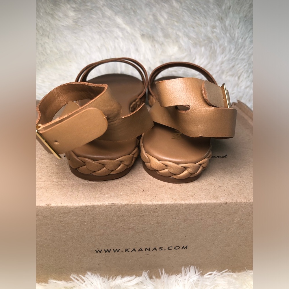 Kaanas Women Sandals Caramel NWT NWB SIZE 7 - Picture 5 of 14